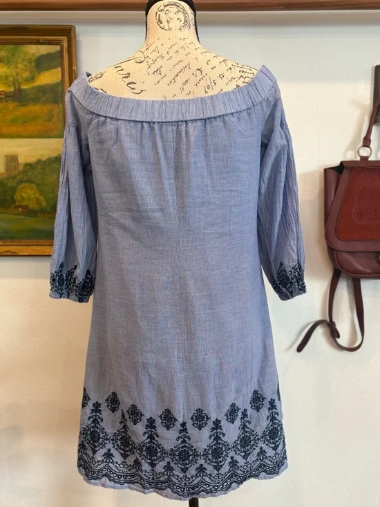 Vince Camuto Light Blue One-Shoulder Embroidered Shift Dress - Picture 4 of 7